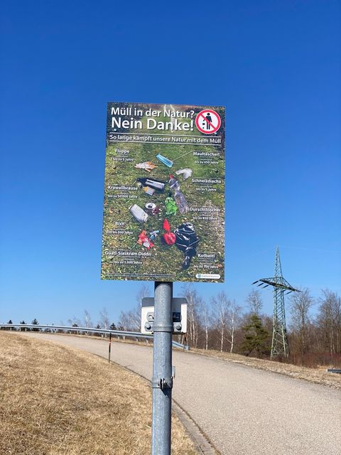 Infotafel „Müll in der Natur? Nein Danke!“ am Dammweg